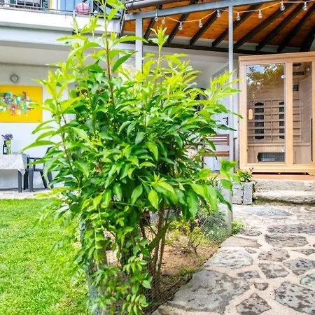 Garden Sweet Garden Lakeview Apartment *